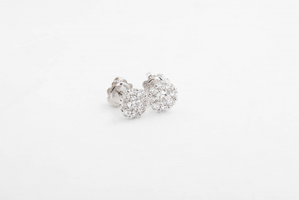 Aretes con diamantes