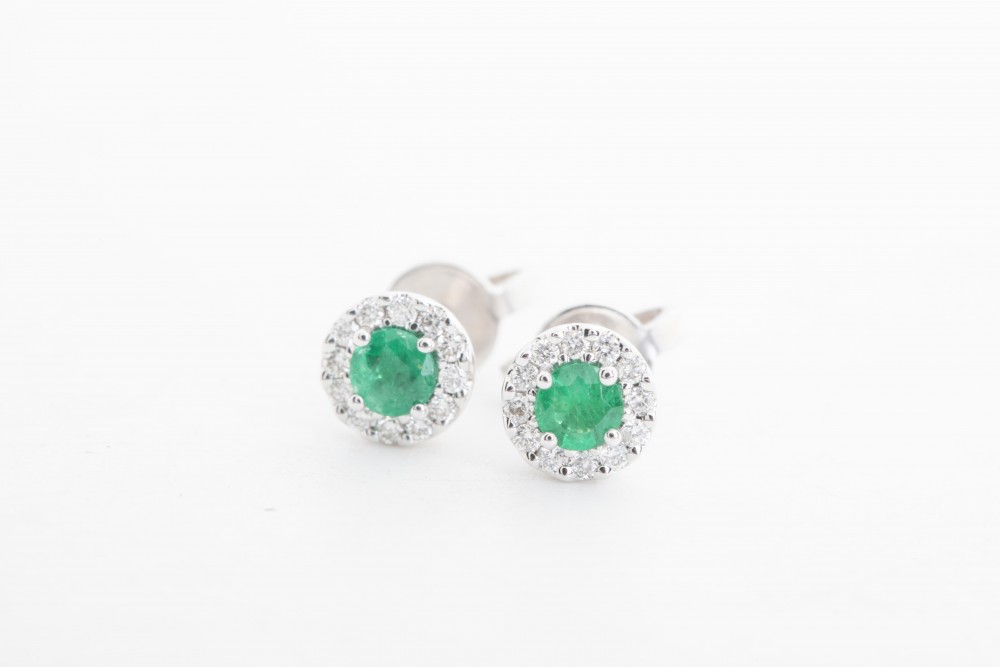 Aretes con esmeraldas y diamantes