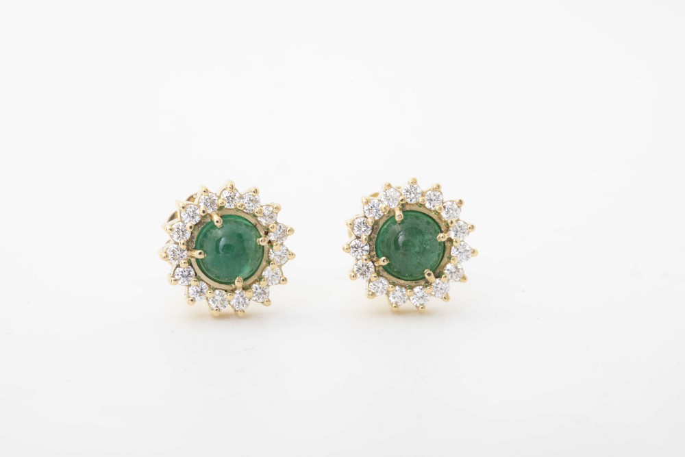 Aretes con esmeraldas y diamantes