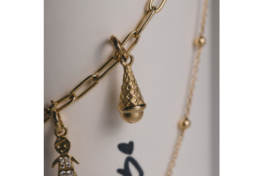 Gelato - I'm charmed by Gestapromo