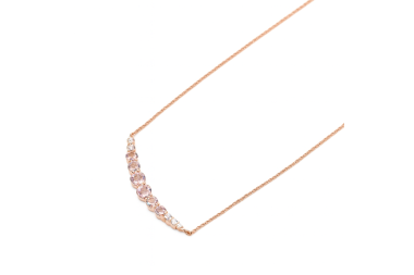 Collar con morganitas y diamantes