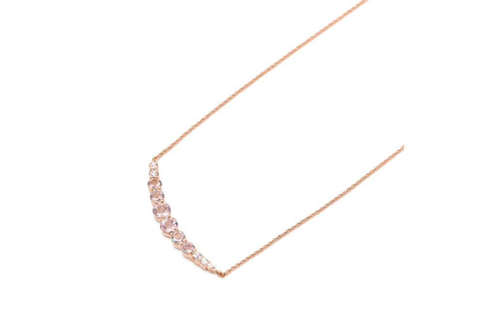 Collar con morganitas y diamantes