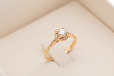 Anillo de compromiso con brillante 0.35ct