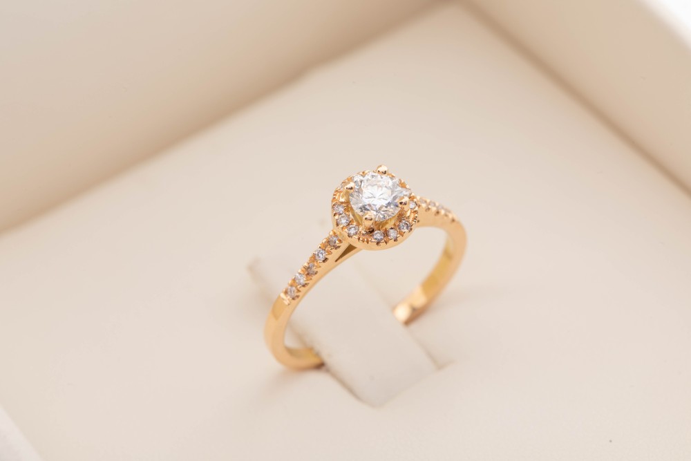 Anillo de compromiso con brillante 0.35ct