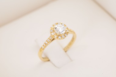 Anillo de compromiso con brillante 0.44ct