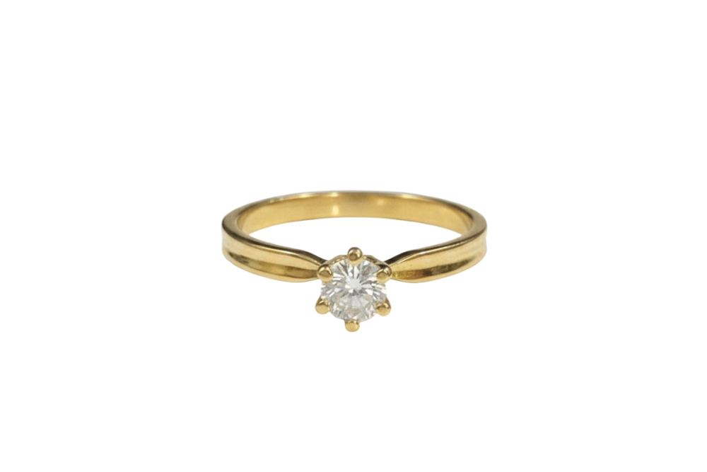 Anillo de compromiso con brillante de 0.19ct