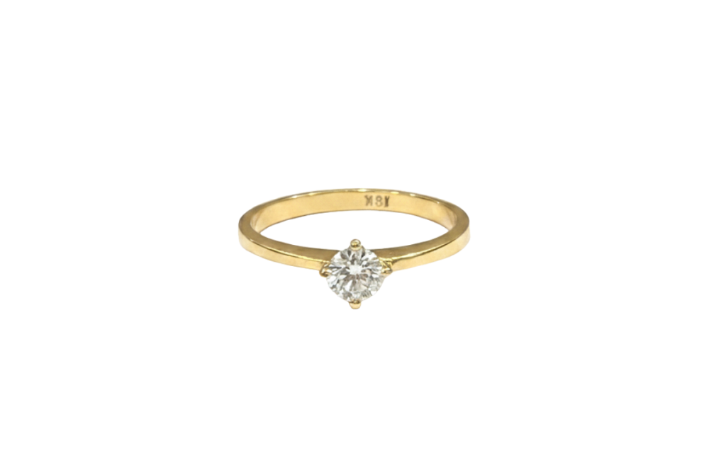 Anillo de compromiso con brillante de 0.27ct