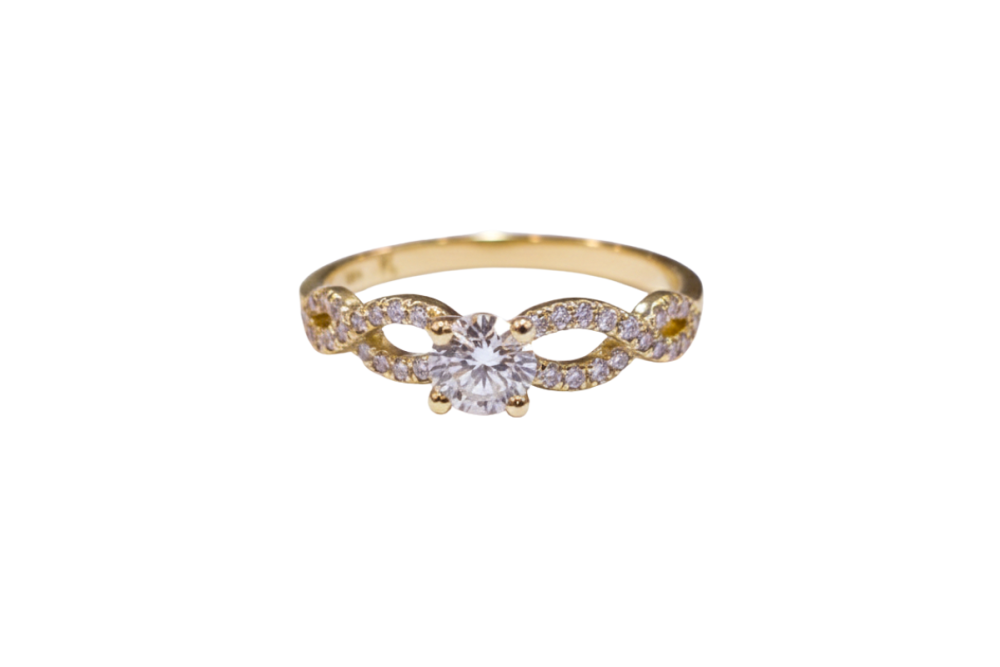 Anillo de compromiso con brillante de 0.37ct