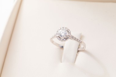 Anillo de compromiso con brillante 0.44ct