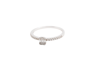 Anillo con diamantes