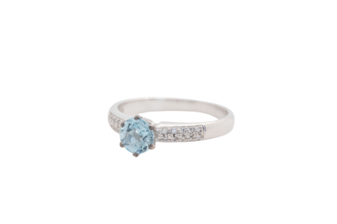 Anillo con agua marina