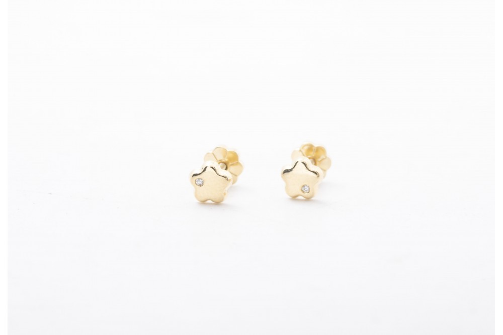 Aretes Flor para Bebé La Joyería Perfecta para Tu Pequeña