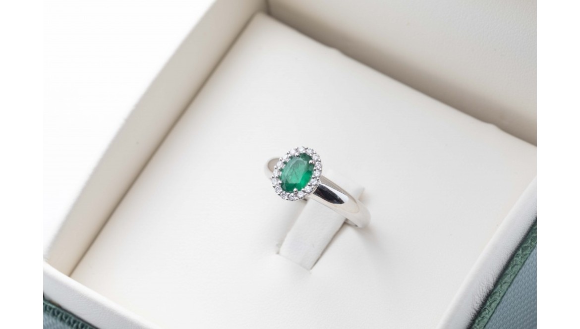 Joyas con Esmeralda: Un Tesoro Atemporal que Realza tu Estilo Joyas con Esmeralda: Un Tesoro Atemporal que Realza tu Estilo