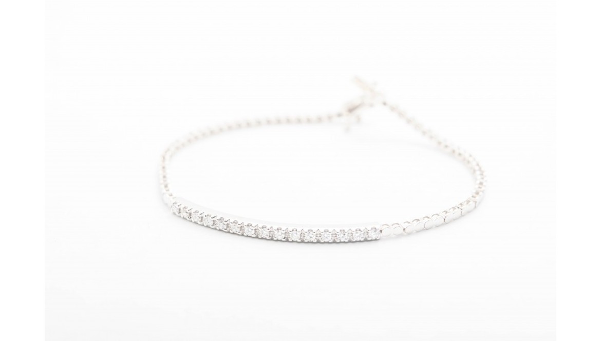 Pulsera de diamantes para mujer: elegancia en cada movimiento Pulsera de diamantes para mujer: elegancia en cada movimiento