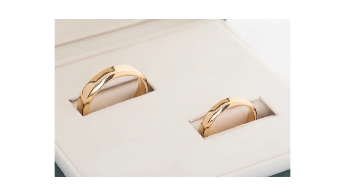 Diferencia entre anillo de compromiso y anillo de matrimonio: guía definitiva de Joyería Murguía