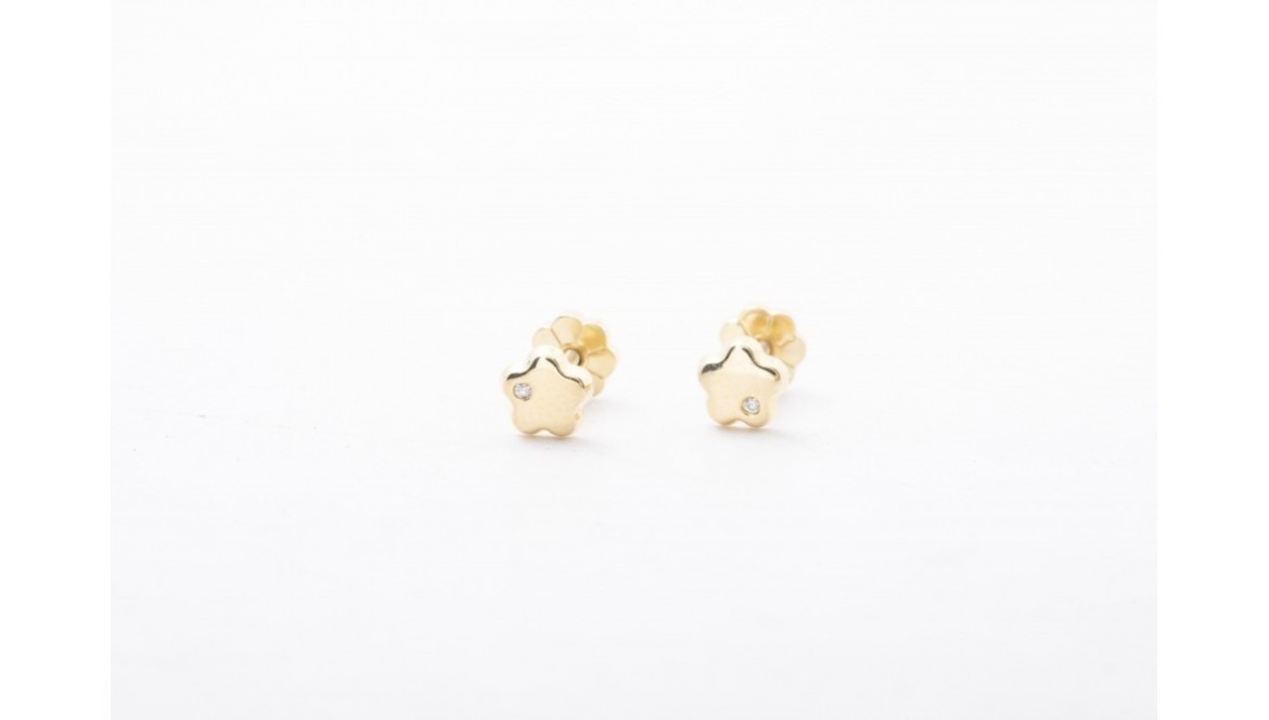 Aretes Flor para Bebé La Joyería Perfecta para Tu Pequeña