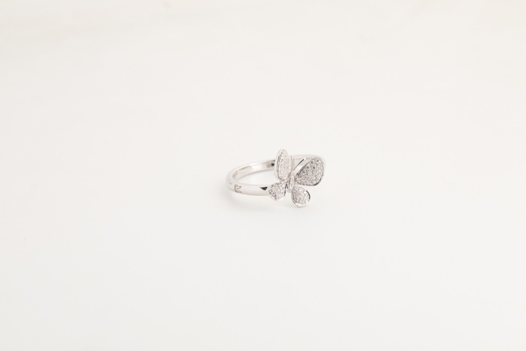 Anillo Moraglione de mariposa con diamantes