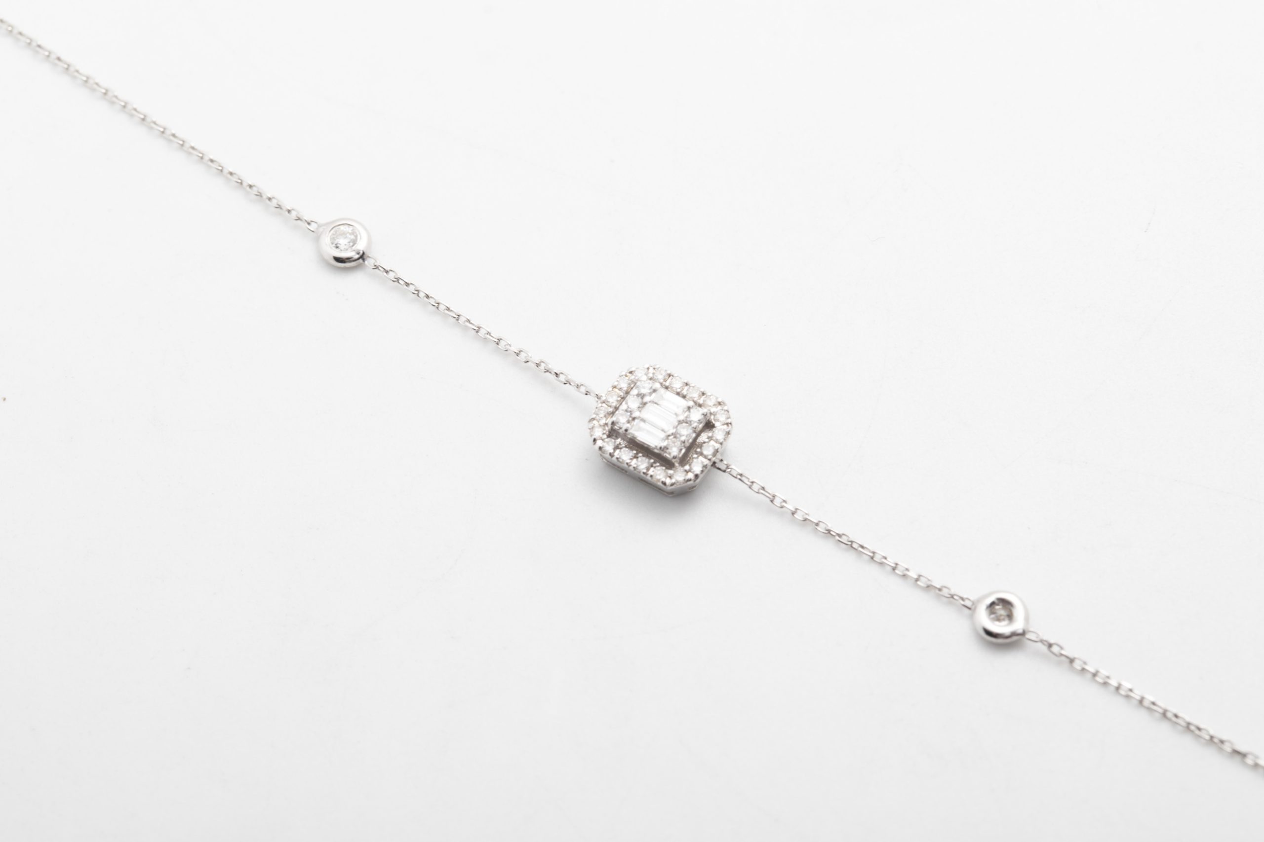Pulsera oro blanco con diamantes