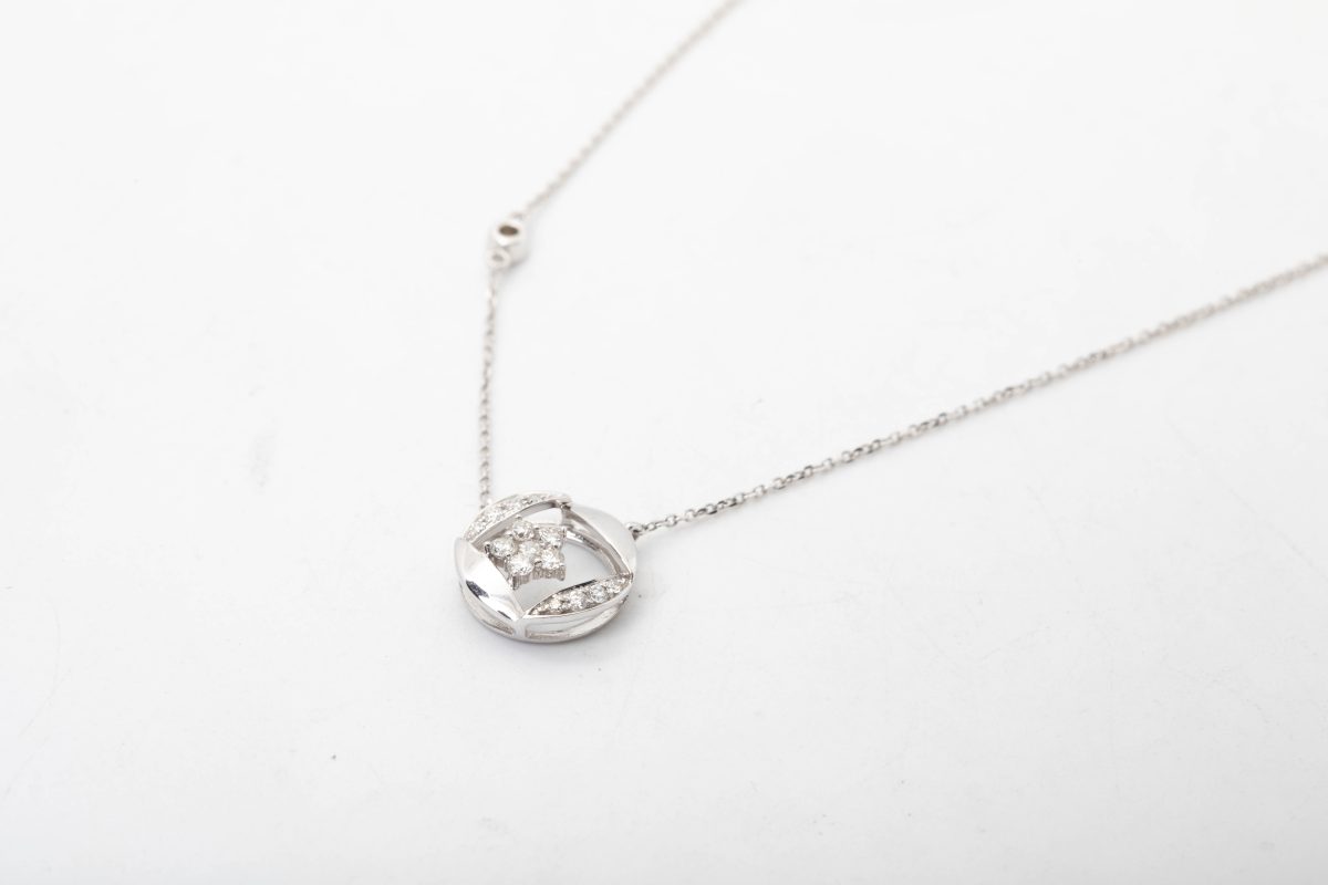COLLAR CON BRILLANTES