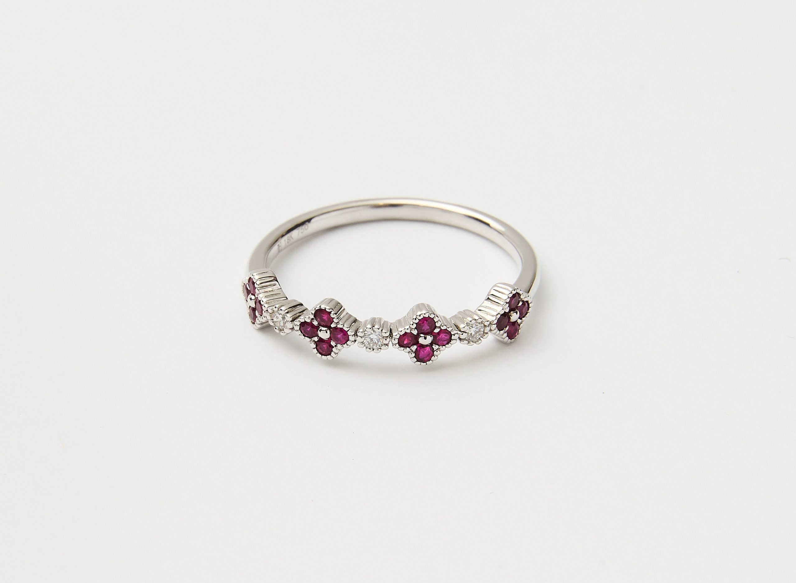SORTIJA BRILLANTES Y RUBIES