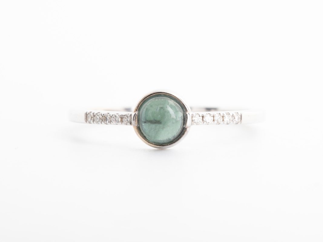 Anillo Amaia en oro blanco