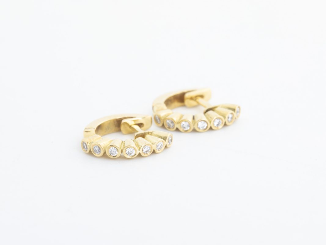 Argollas con brillantes