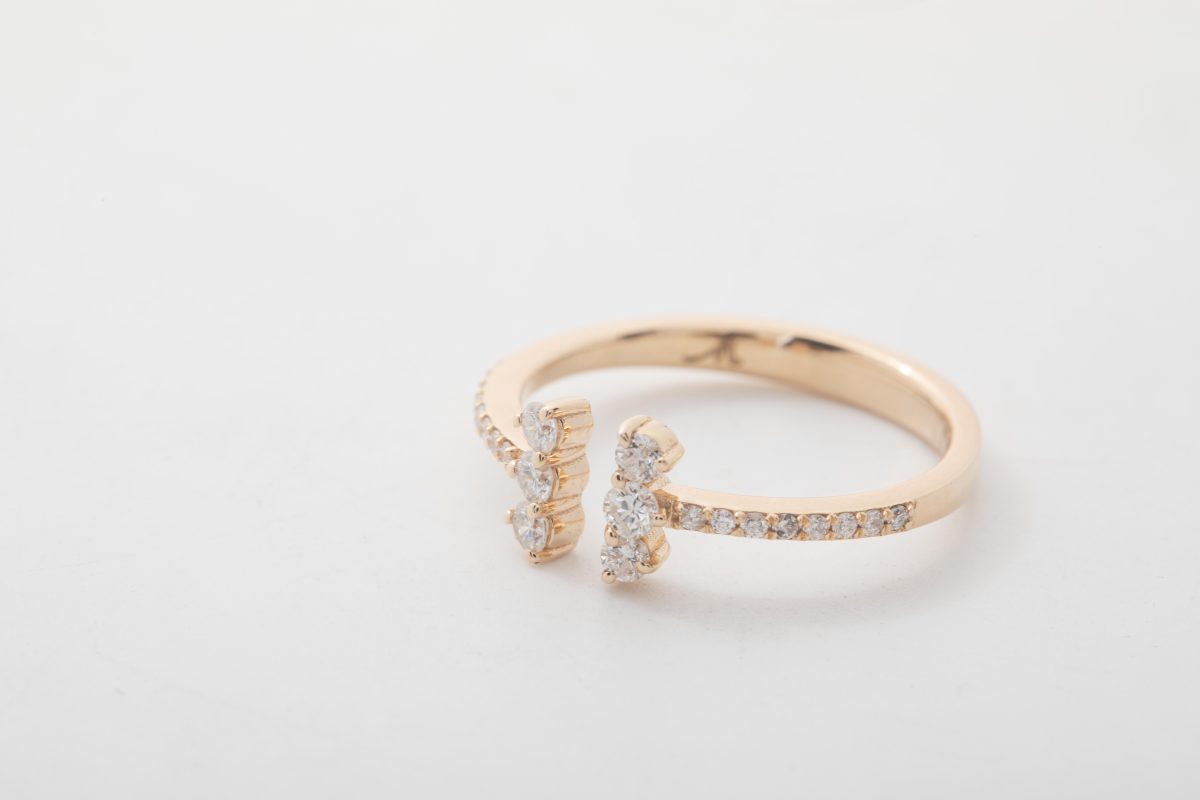 SORTIJA CON BRILLANTES