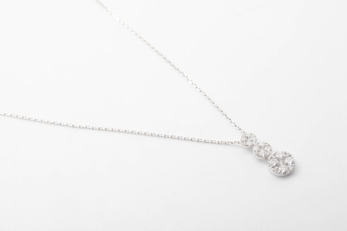 COLLAR CON BRILLANTES