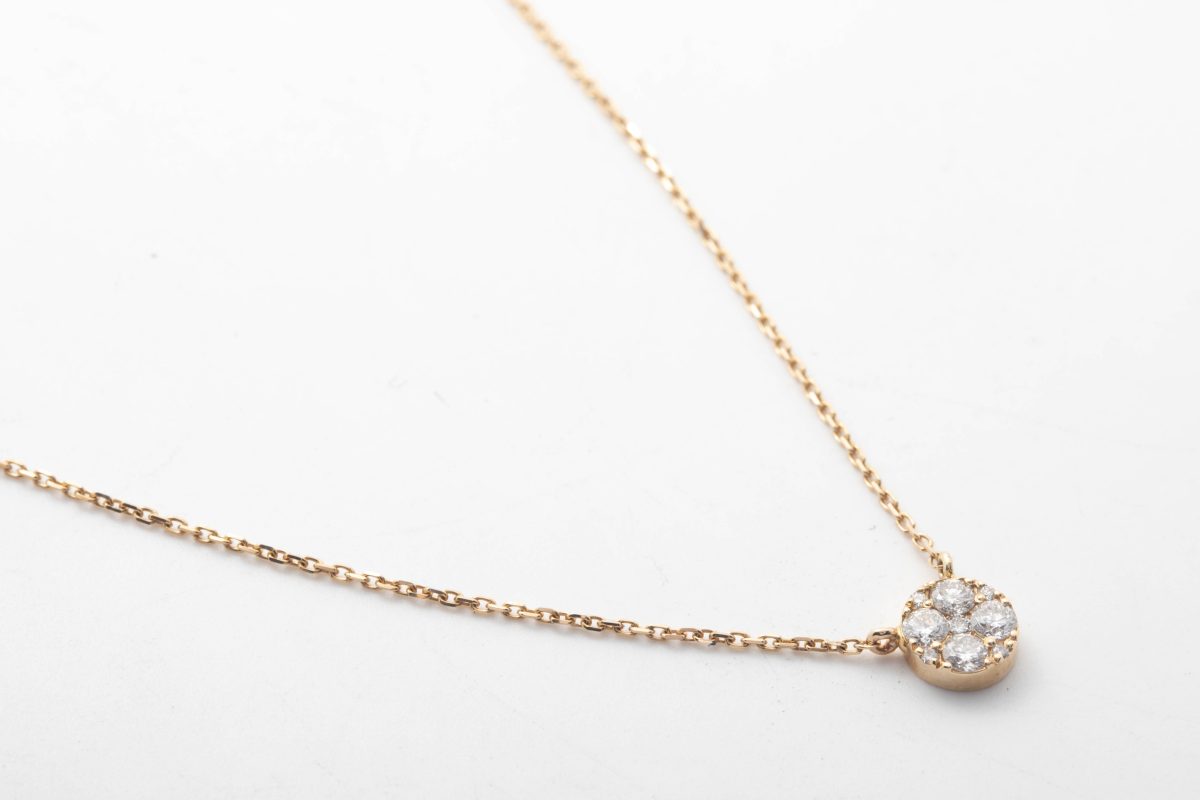COLLAR CON BRILLANTES
