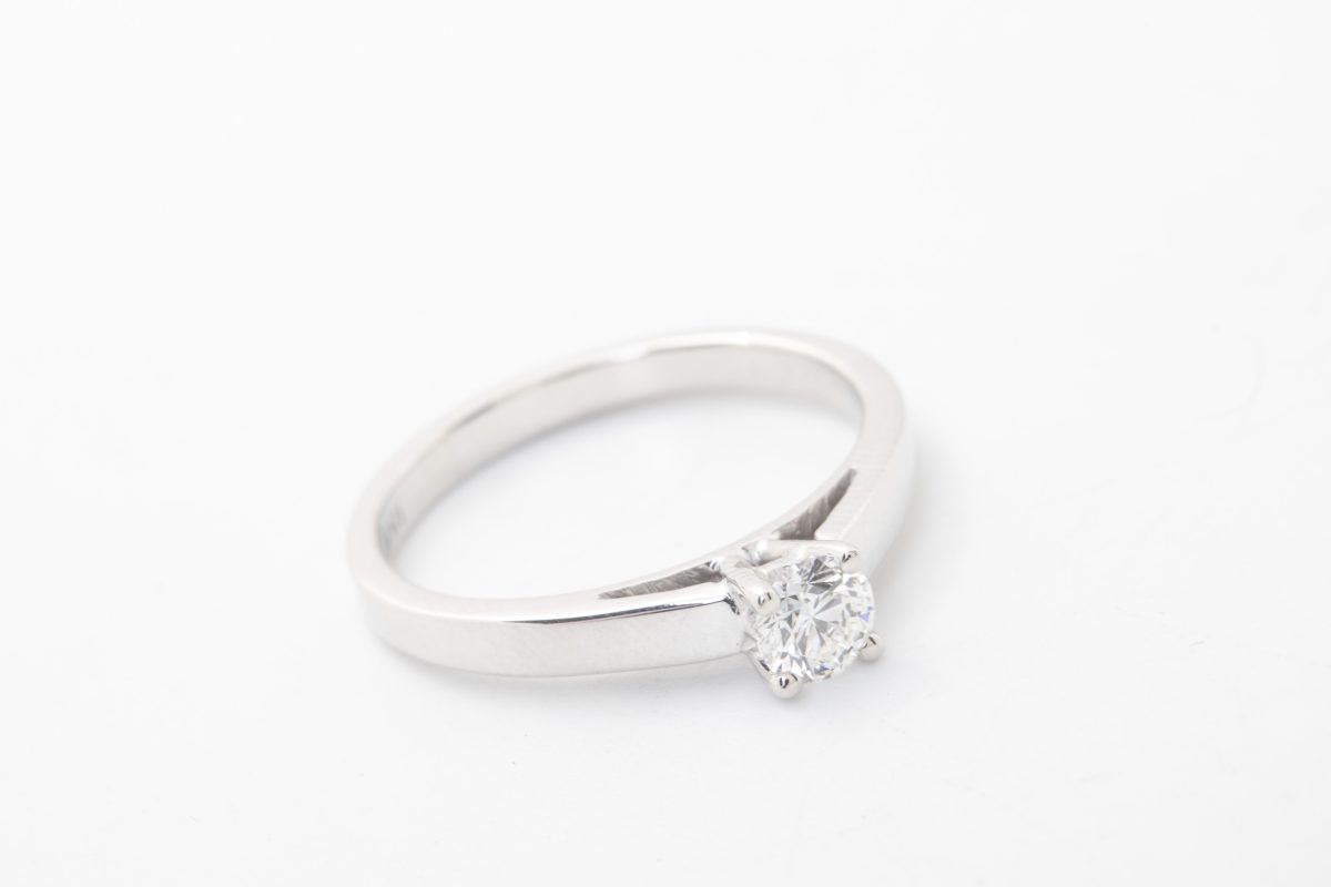 Anillo de compromiso con diamante 0.28Ct