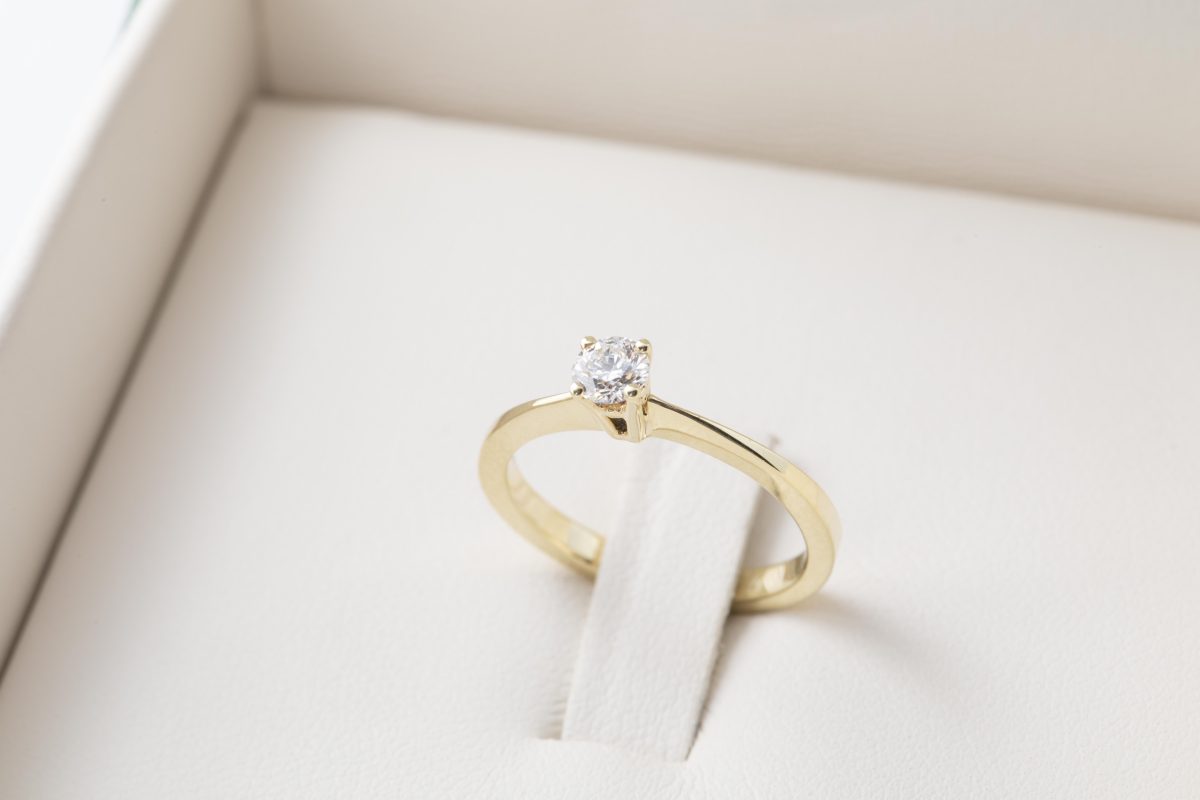 Anillo de compromiso con diamante 0.24ct