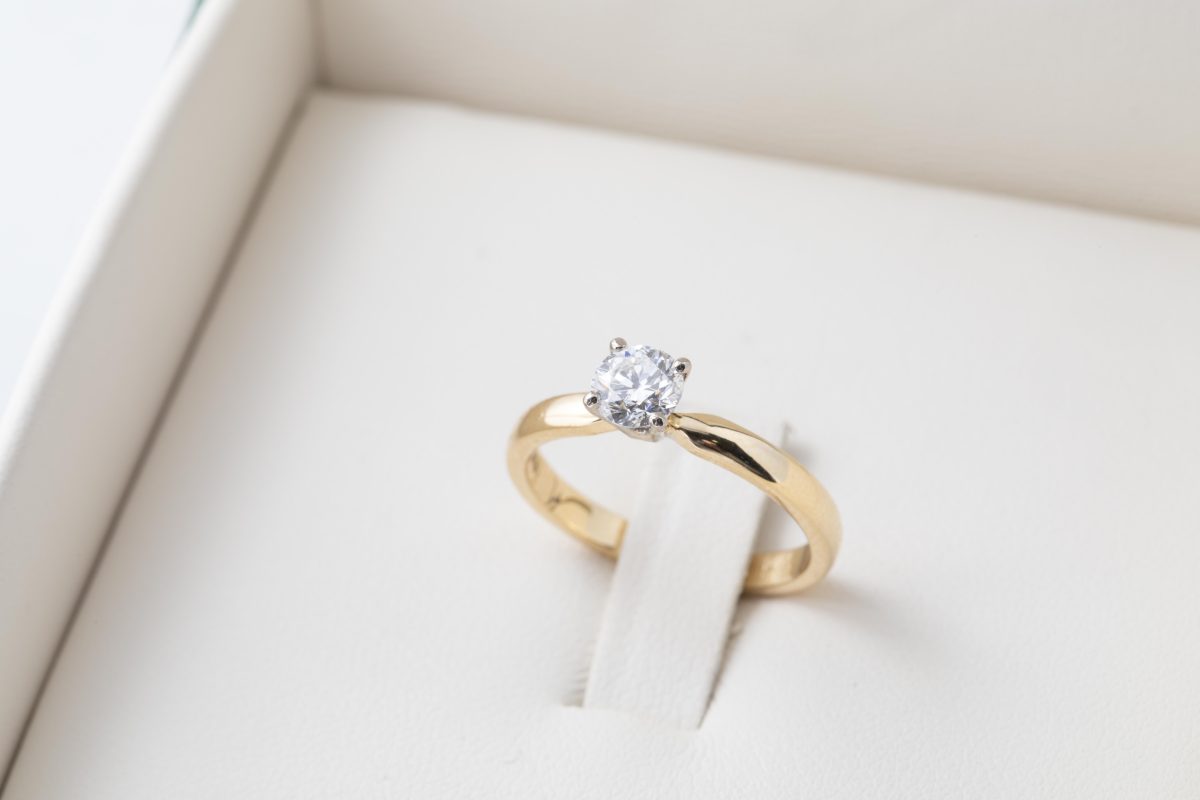 Anillo de compromiso con diamante 0.50ct