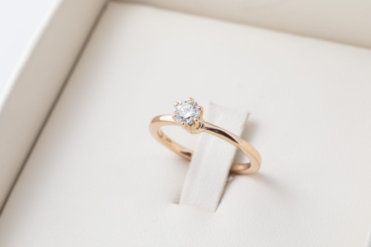Anillo de compromiso con diamante 0.37ct