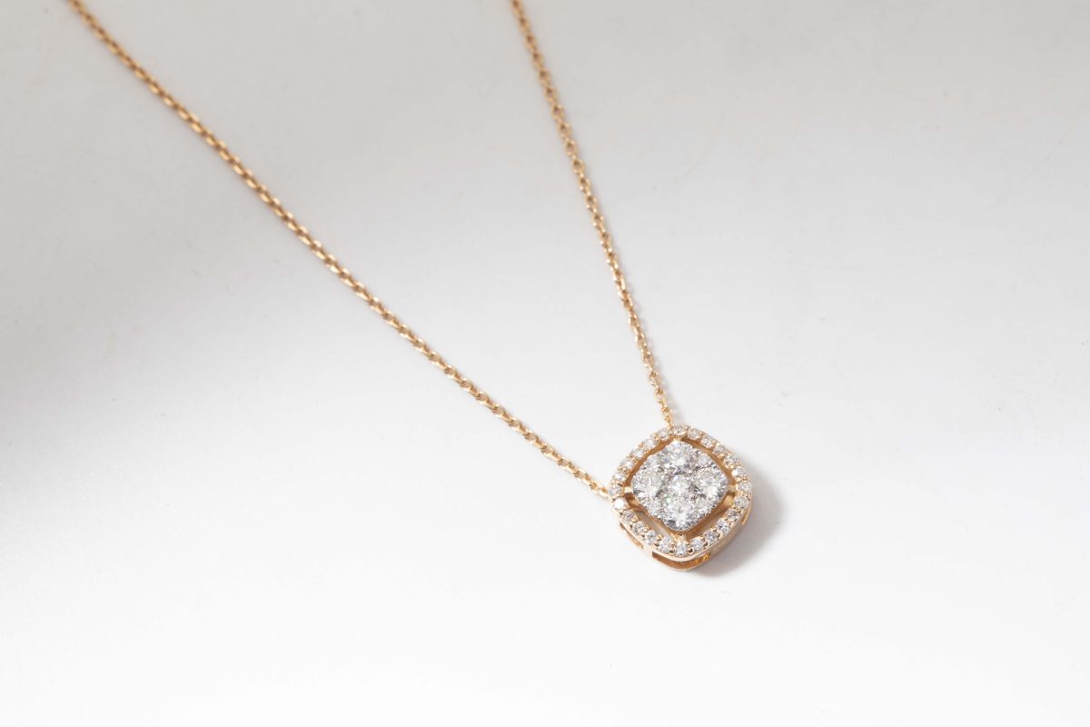 COLLAR CON BRILLANTES