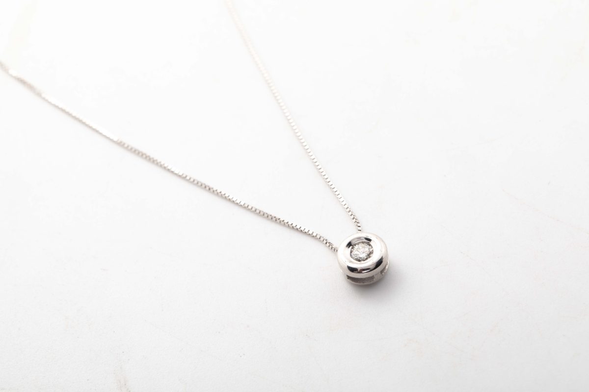 Collar oro blanco con diamante