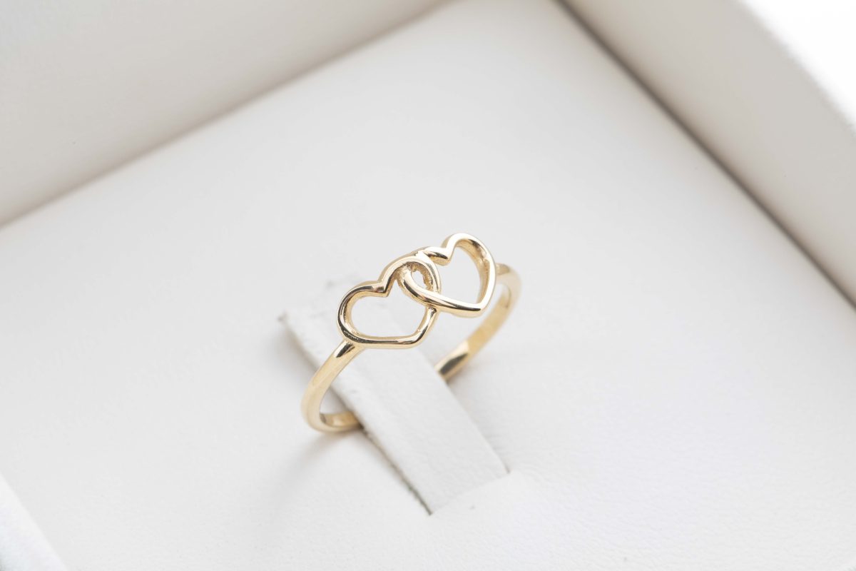 Anillo dos corazones