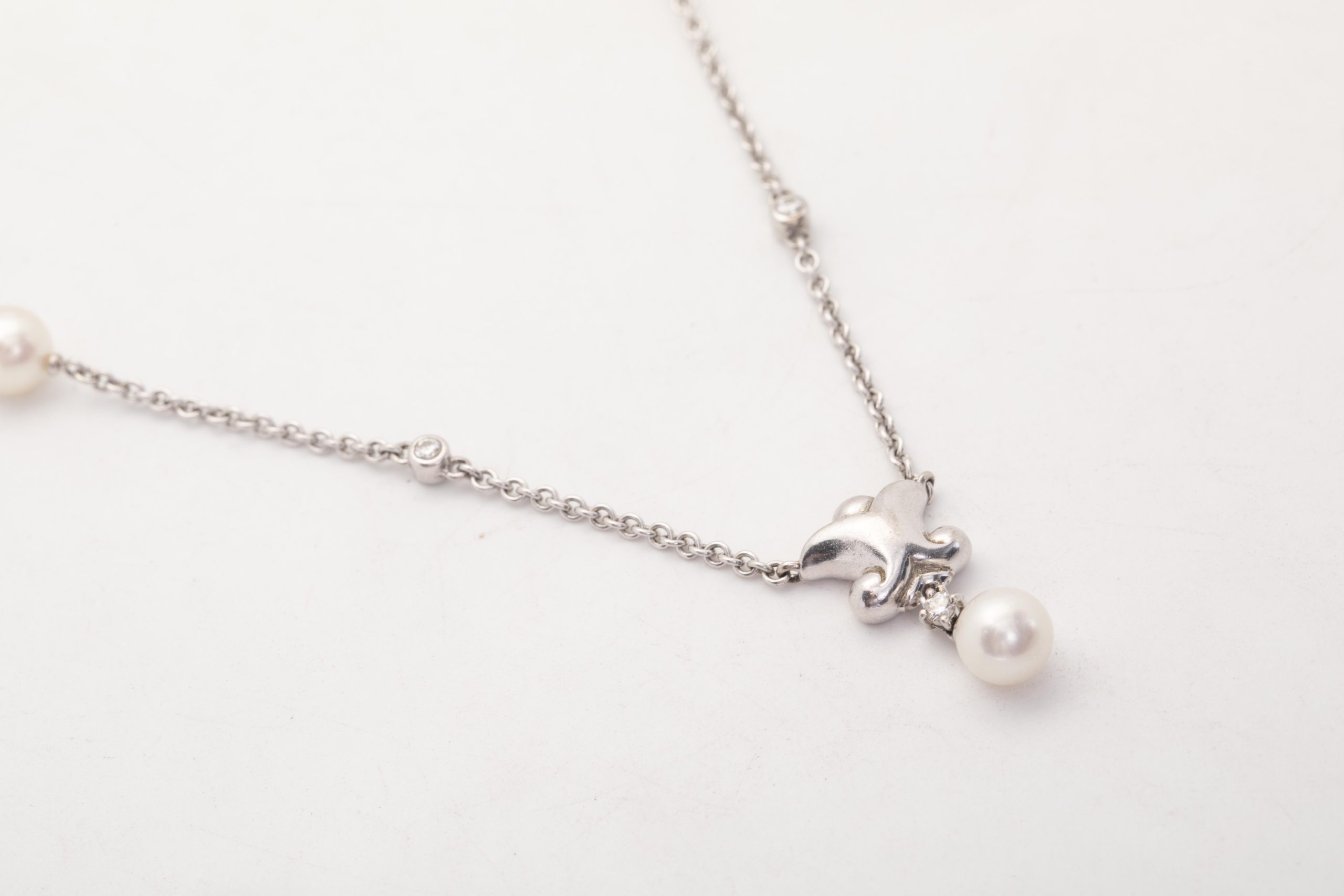 Collar con perlas Mikimoto