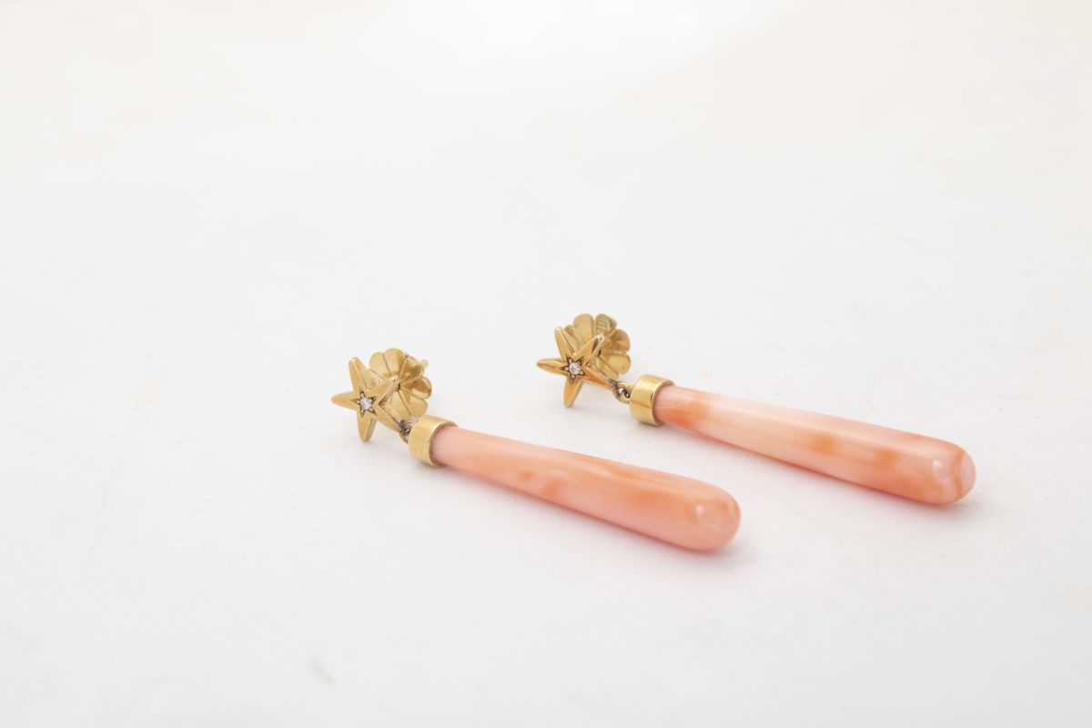 Aretes con corales y estrellas