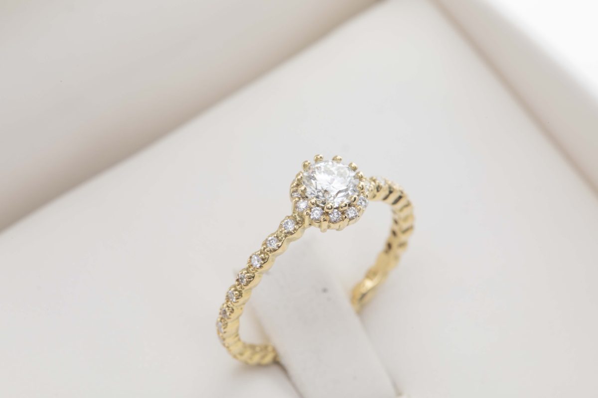Anillo de compromiso con diamante 0.37Ct