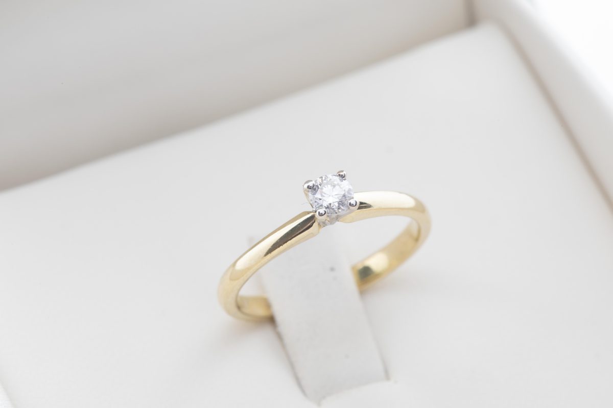Anillo de compromiso con diamante 0.21Ct