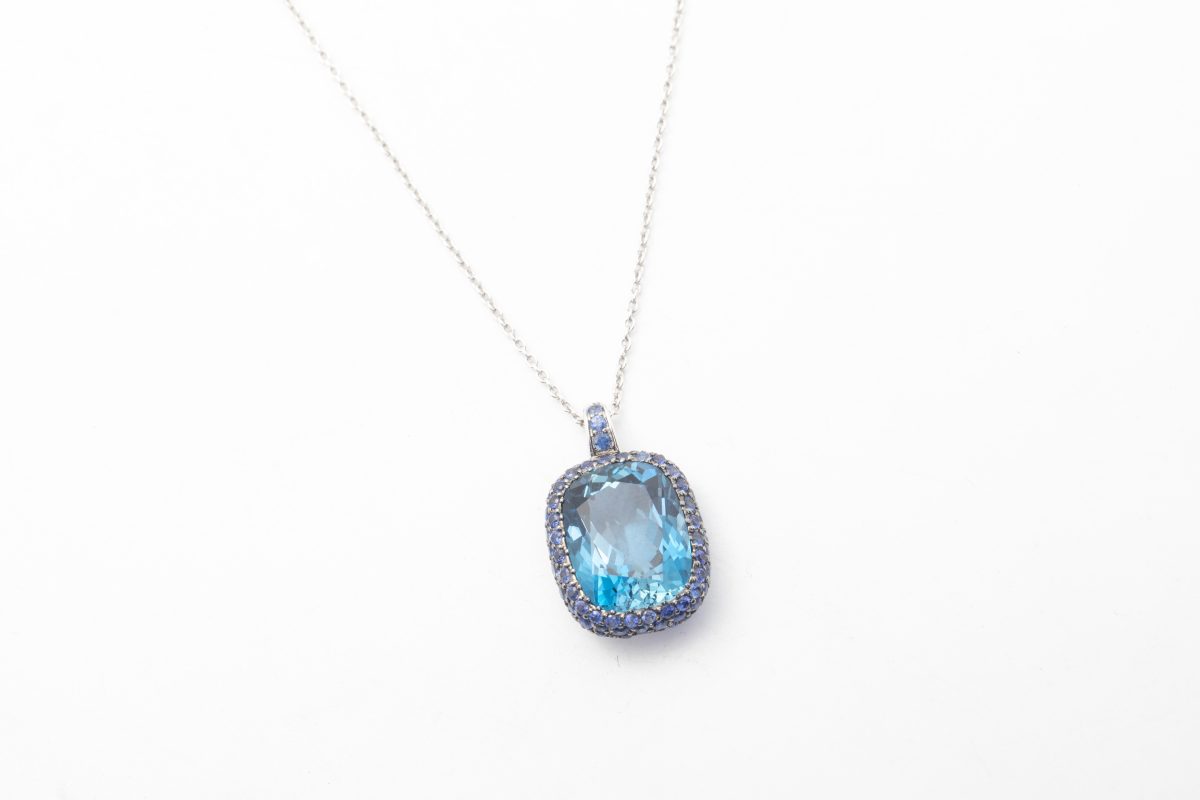 COLLAR CON LONDON BLUE Y ZAFIROS
