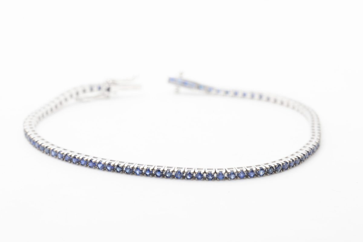 PULSERA CON ZAFIROS