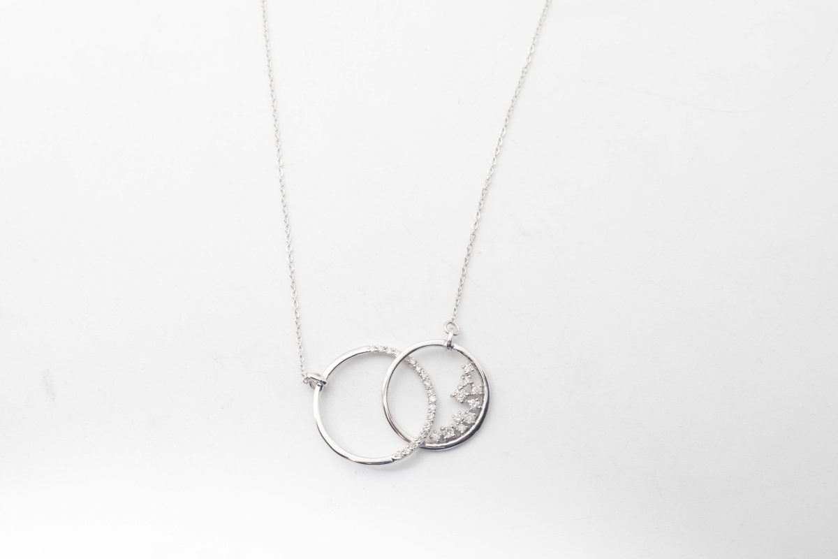 Collar círculos con diamantes