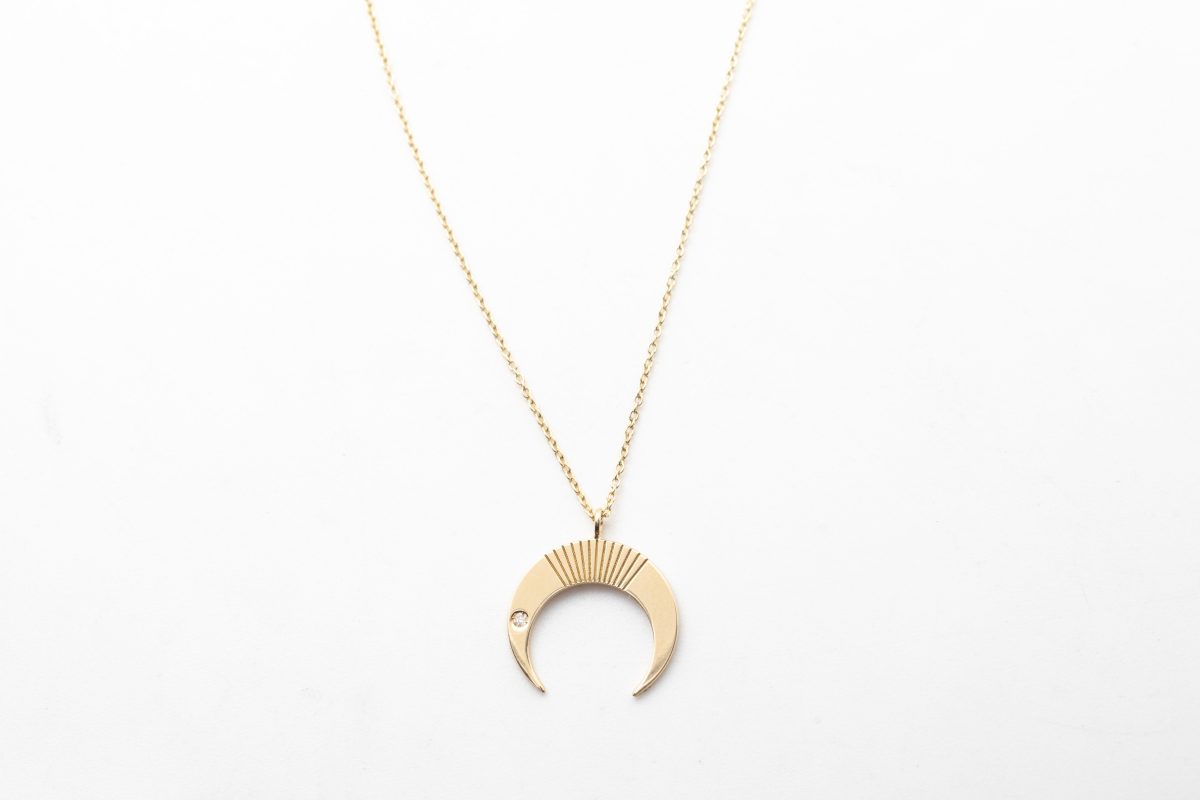 Collar media luna