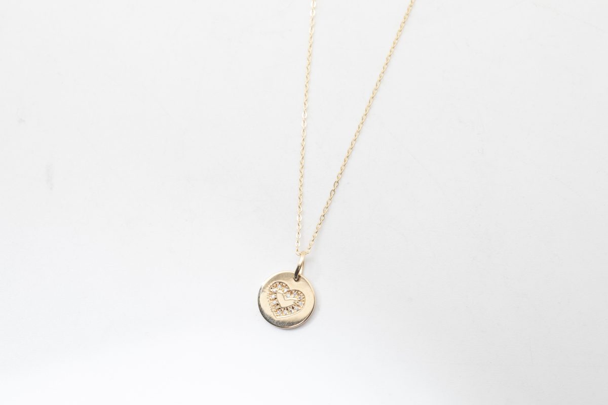 Collar corazón con diamantes