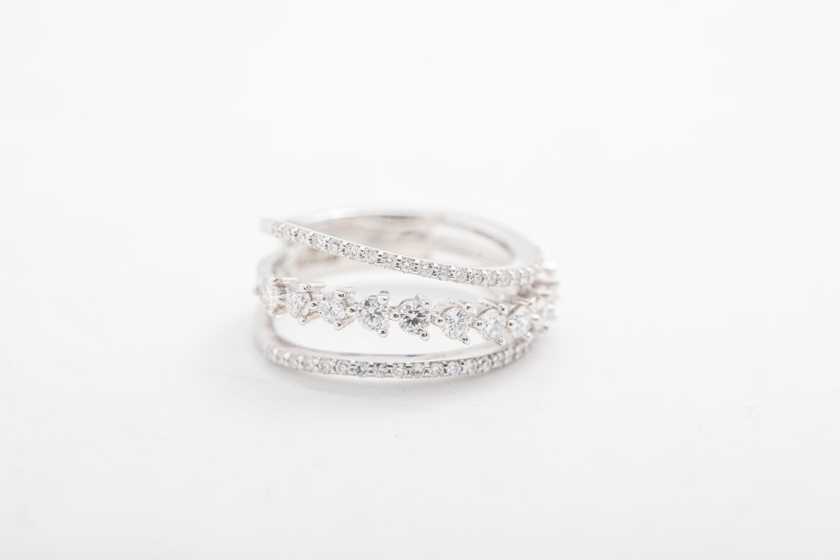 Anillo con diamantes