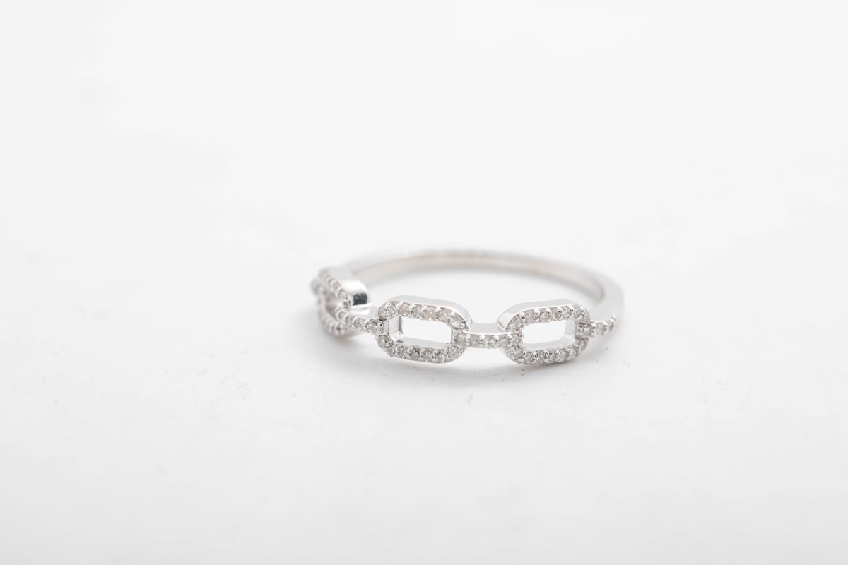 Anillo eslabones con diamantes