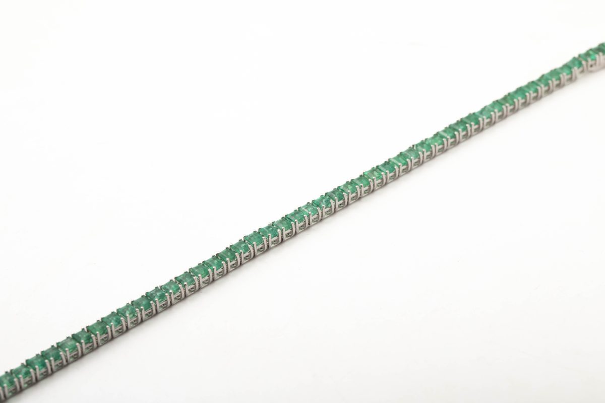 Pulsera tenis de esmeraldas
