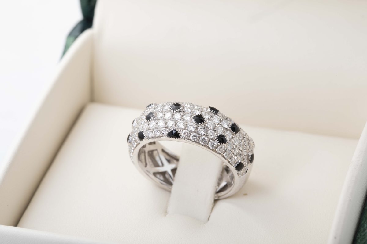 SORTIJA CON BRILLANTES