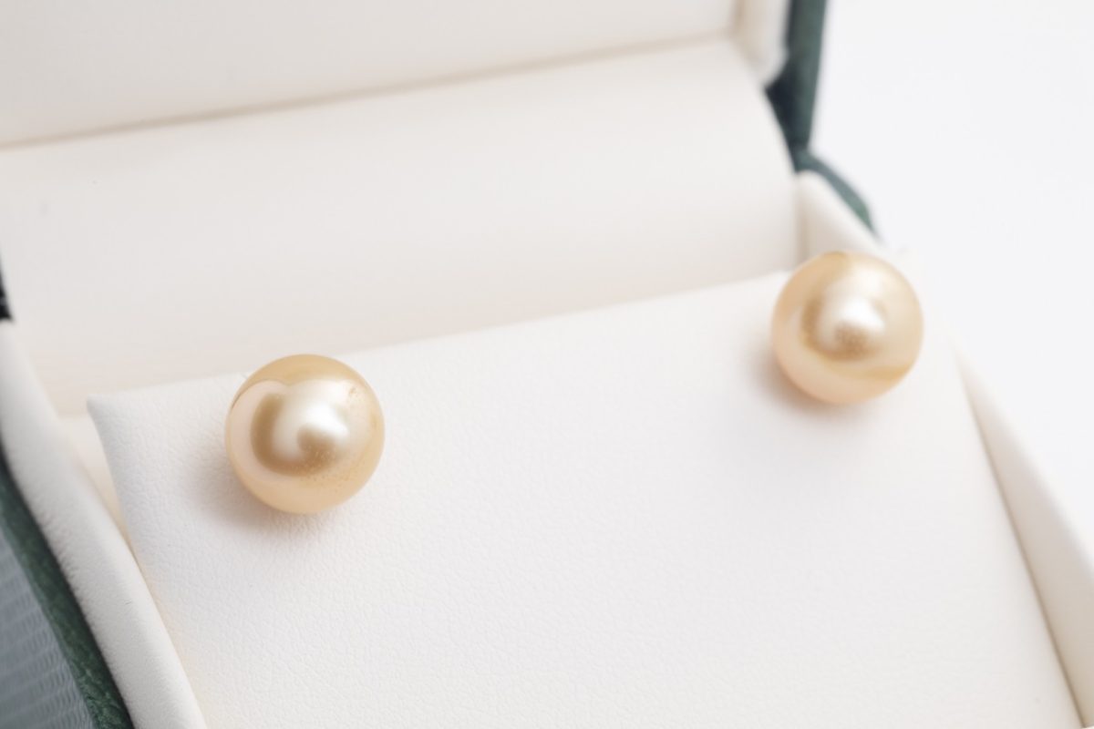 Par de aretes perlas